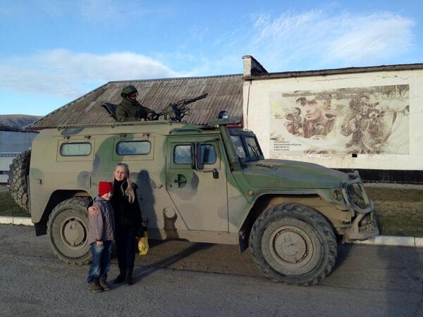 foto photo Crimea - GAZ-2330 Tigr armored car