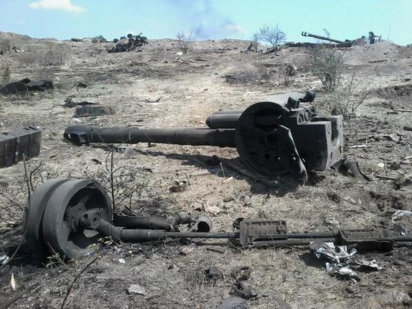 Demolished ukrainian battery of SPGs 2S3 photo