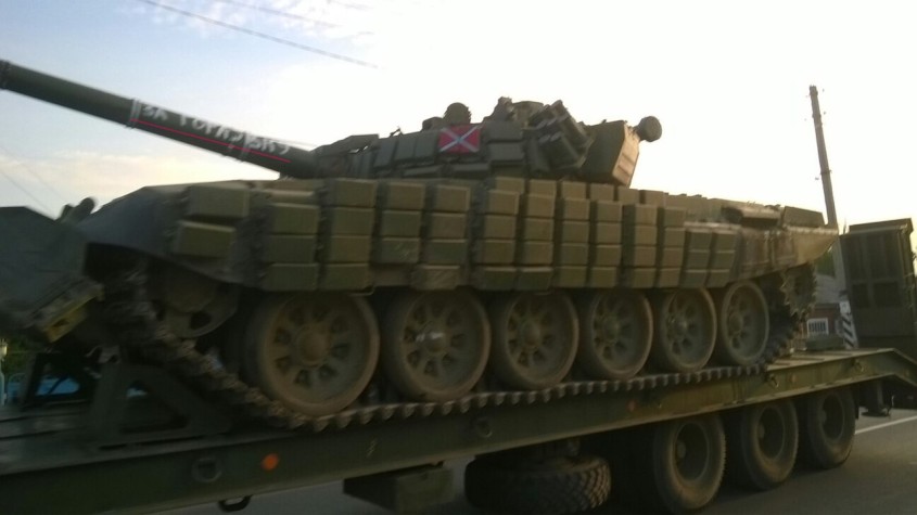Танк Т-72Б За Горловку 'террористов' (Новороссии) фотографии