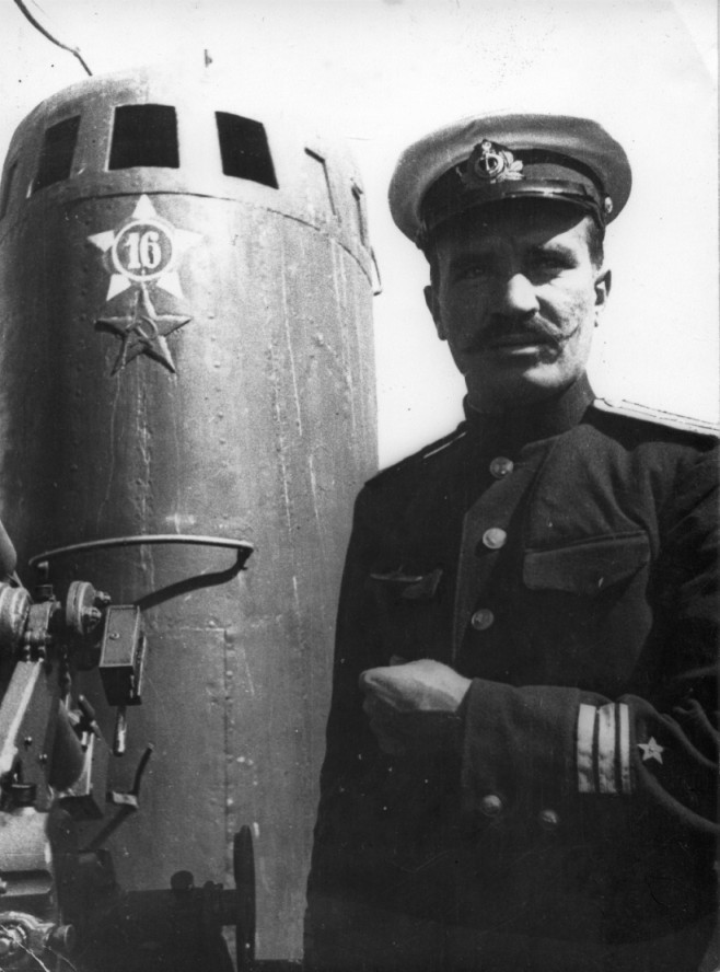 Soviet submarine M-111 and the commander Homyakov