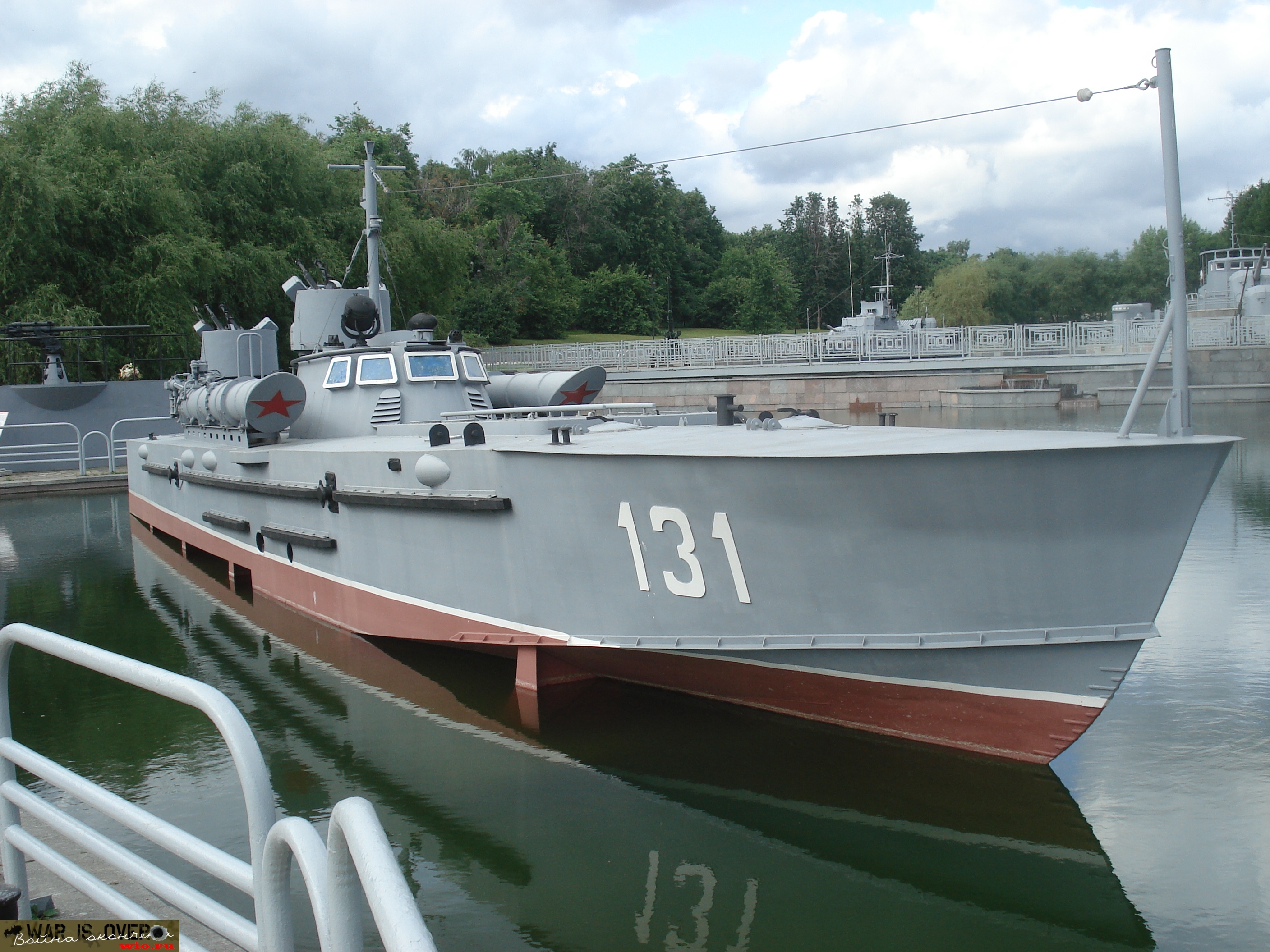 Russian Komsomolec Soviet motor torpedo boat 'Komsomolets' of project 123-bis, WW2 WWII foto color photo