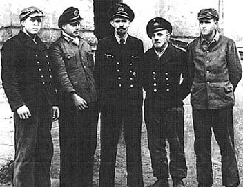 The commander of the U-250, Captain Lt. Werner-Karl Schmidt with 4 of the 5 other sailors capturred. Capt. Schmidt was the only German submarine commander POW in action by Soviets