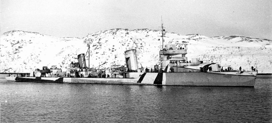 Soviet destroyer leader Baku of Northern fleet in 1943