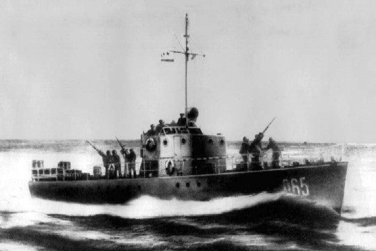 OREL Paper Model KIT Military Fleet Minesweeper T-407 Mine & MO-4 USSR 1939 1942 Ship Vessel Boat Craft Sailboat 1/200 99 