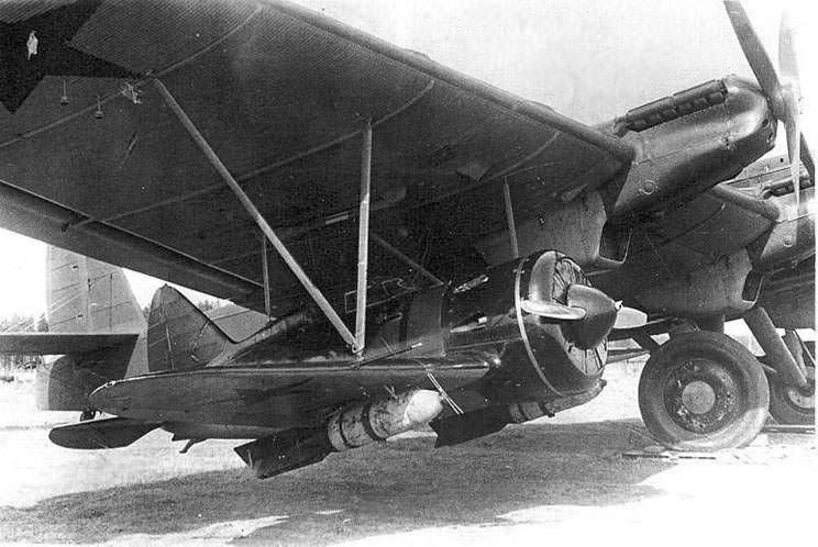 Russian wartime picture carrier TB-3SPB + I-16SPB. the composite dive bomber