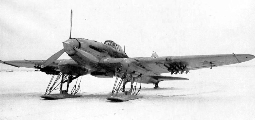 foto photo ww2 WWII USSR Bitevni letoun Il-2 Shturmovik RS-132 ski