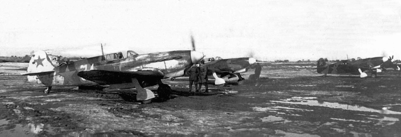 WWII photo pursue squadron dazzle paint camo.