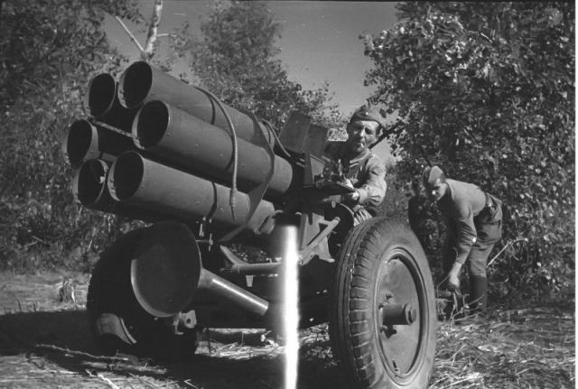 Catturato mortai tedeschi nell'Armata Rossa. 15-cm Nebelwerfer-41