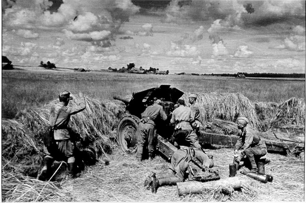 The most dangerous things for our panzers are the Soviet heavy anti-tank guns, which established in all key points of the battlefields