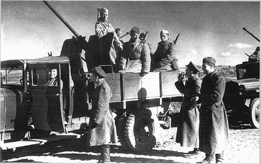 photo WWII defensa Defesa antiaerea sovietico GAZ.MM