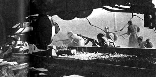 foto photo ww2 WWII Фото ВОВ РККА Soviet Riflemans at railroad