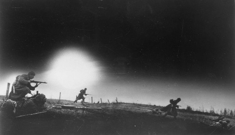 russian infantry is attacking in 1944 photo