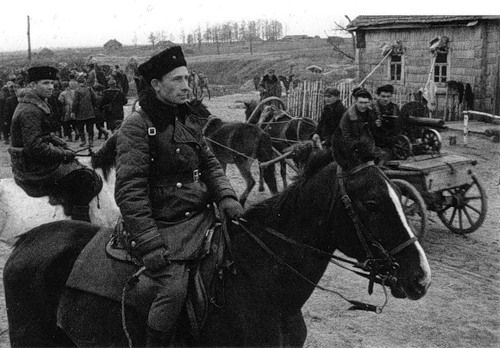wartime picture  privrzenci. Путин на коне.