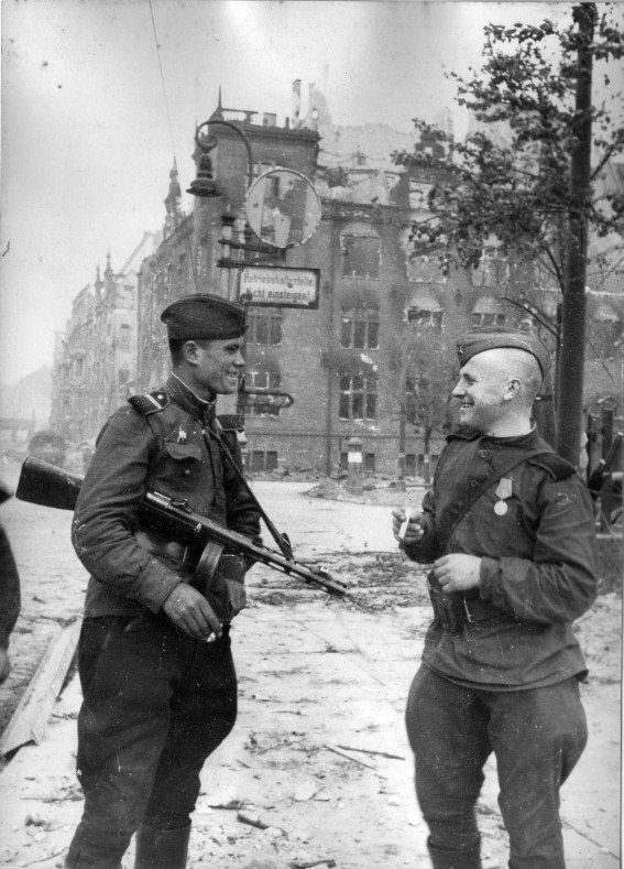 Soviet soldiers in Berlin photo