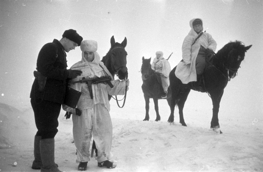 WWII photo soviet mounted recon team near Stalingrad