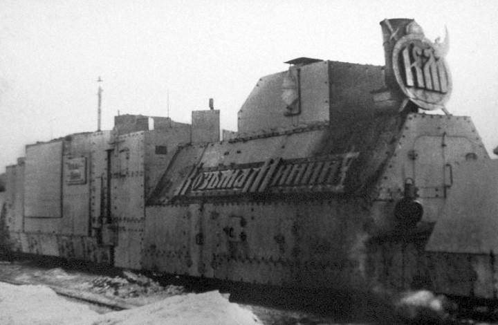 Бронепаровоз Ок139 бронепоезда «Козьма Минин» СССР