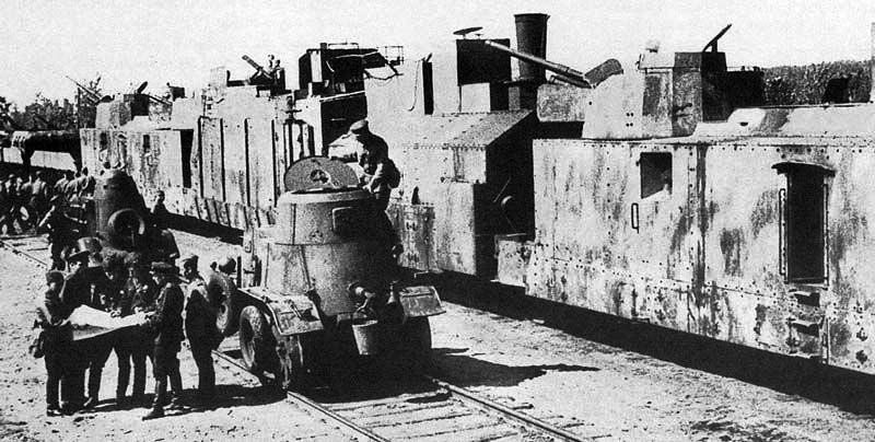 soviet armored train BP-35 (PR-35 + 2 x PL-37) supported by BA-20 and BA-10 armored railcars