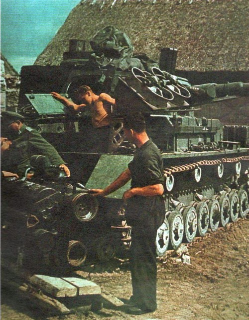 цвет фото ww2 WWII Panzerkampfwagen IV Deutscher Panzer IV (Sd.Kfz. 161) 
