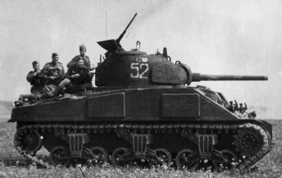 Russian M4 Sherman medium tank. WW2 foto LendLease