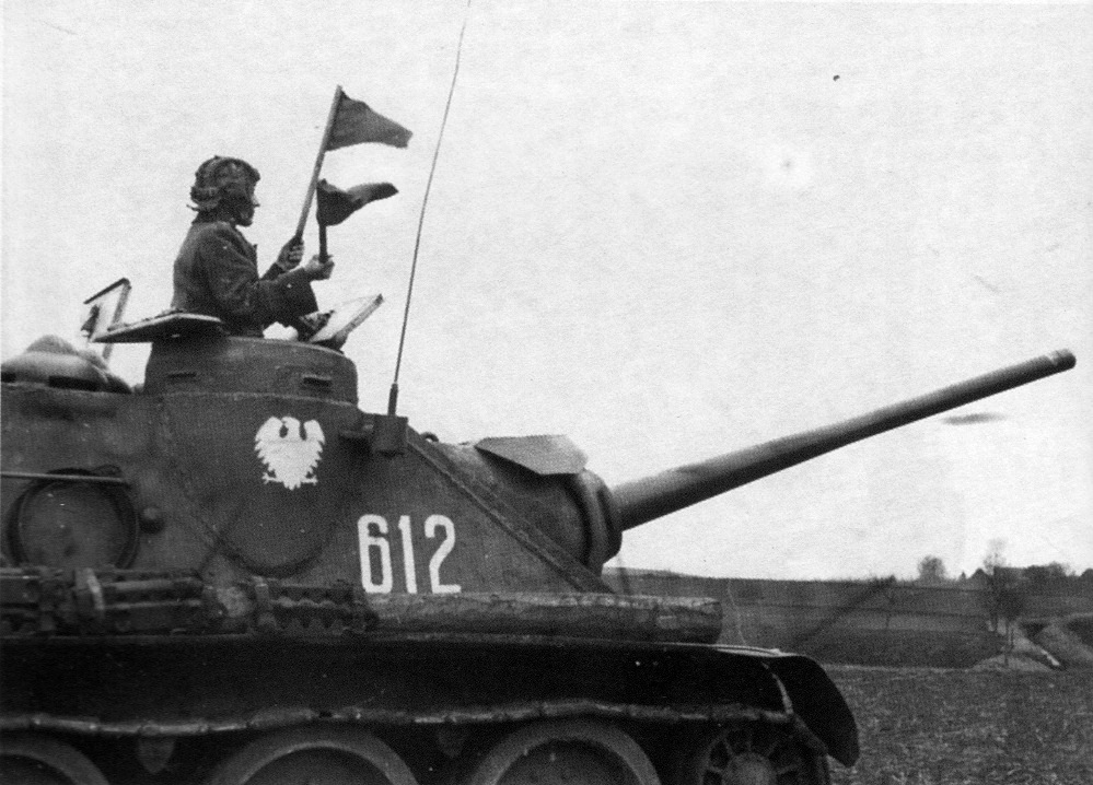 Советская бронетехника в польской армии - фотогалерея