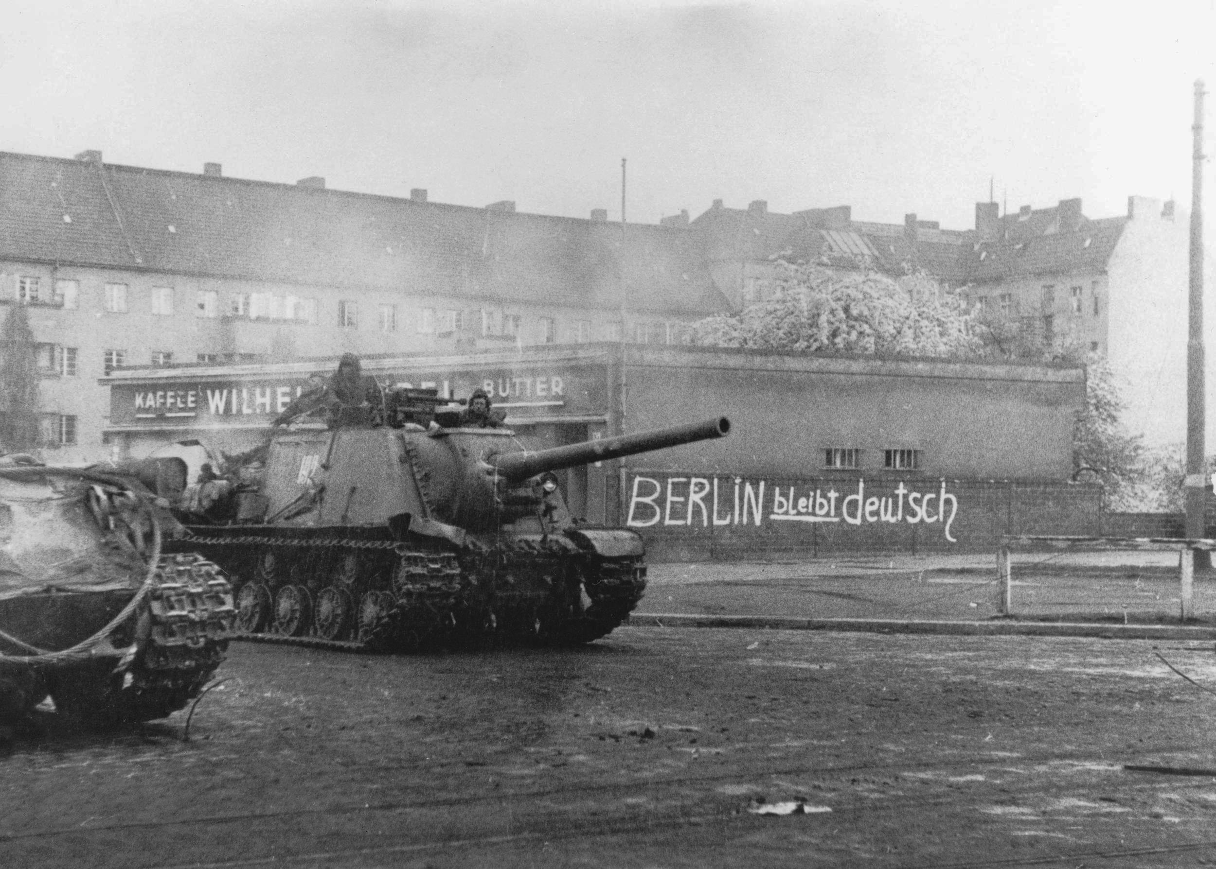 «Берлин останется немецким!» (Berlin bleibt deutsch!)-Berlin-April-1945