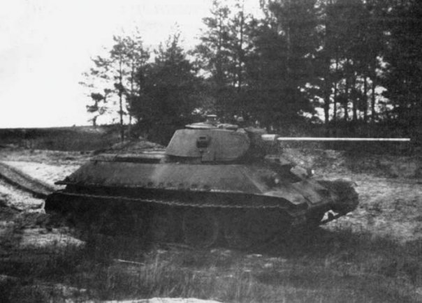 wwII photo medium tank T3457 armed with 57mm ZIS4 gun AFV