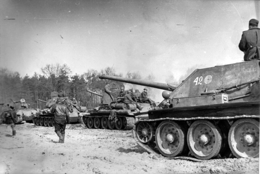 WW2 foto SU85M Red army in second world war.