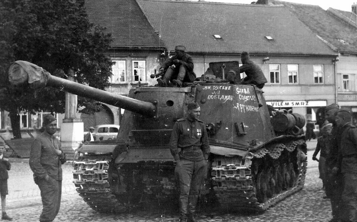 WWII Heavy Self-Propelled Guns ISU-122S photo We Are Russians