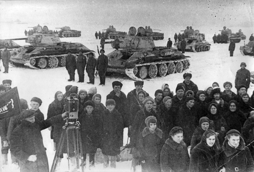 Передача танков Т-34-76 и Т-70 Московкий комсомолец СССР