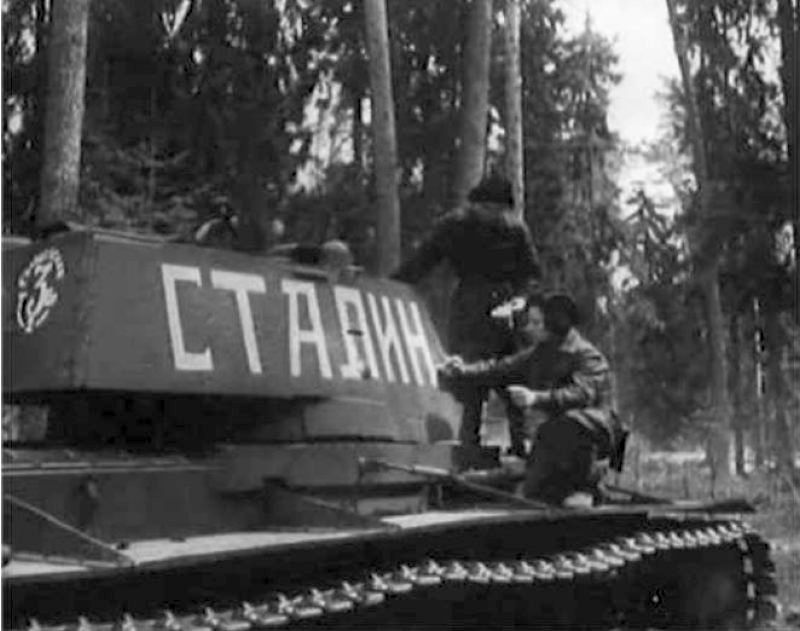 photo Soviet KV-1 Heavy Tanks of WWII