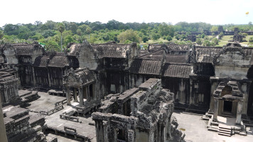 foto photo фото Angkor Wat on temppeli Angkorissa Kambodzassa. Se rakennettiin 1100-luvun alussa kuningas Suryavarman II