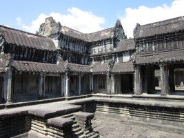 photo Angkor Vott (Stadt, Tempelanlage) ist die grobte und bekannteste Tempelanlage in Kambodscha