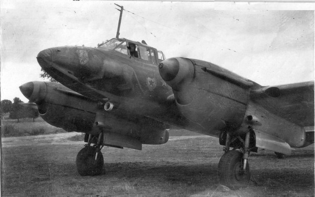 noseart lion USSR Pe2